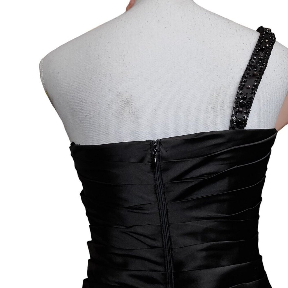 Y2K Black Satin One Shoulder Cocktail Dress Ruched Beaded LBD Sz 4‎ Knee Length - Picture 6 of 12